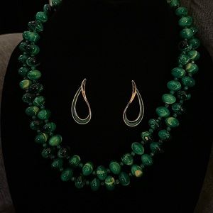 Green Beaded Necklace with Inlaid Green Earrings Jewelry Set. Never Worn.  NWOT